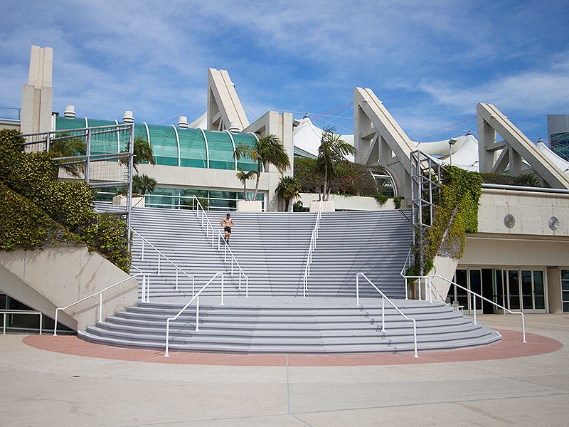 ih_151026_san_diego_convention_center_800x600.jpg