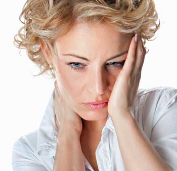 Stiff neck is a common symptom in IHH, ME/CFS and FM