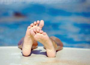 feet-pool